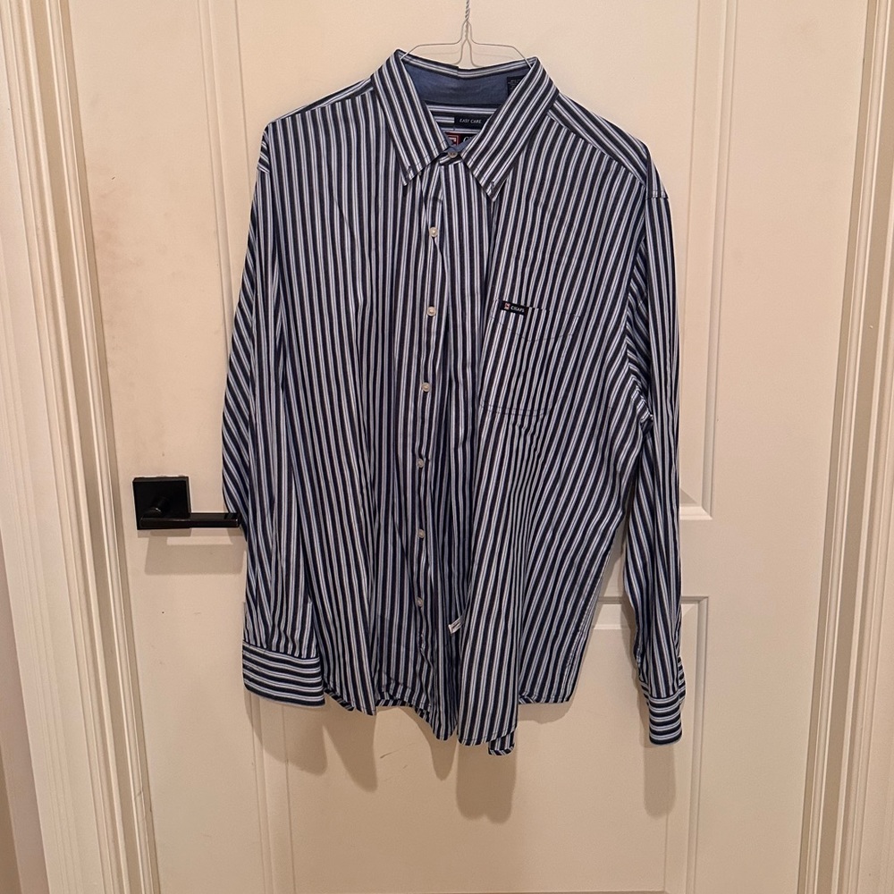 Chaps Men’s Button Down Shirt